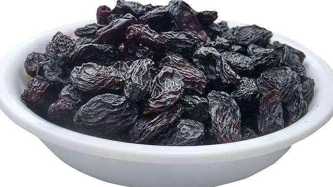 know-the-health-benefits-of-black-raisins