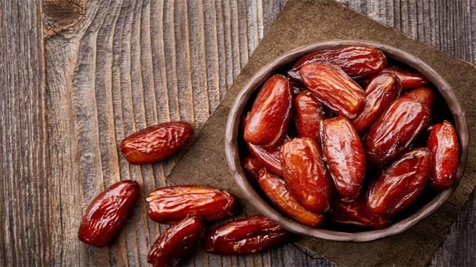 things-that-happen-your-body-if-you-eat-three-dates-day