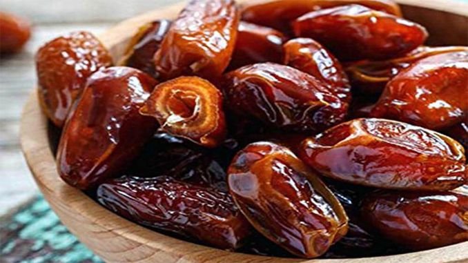 things-that-happen-your-body-if-you-eat-three-dates-day
