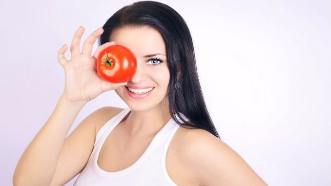 tomato-face-mask-recipes-you-should-try-at-home